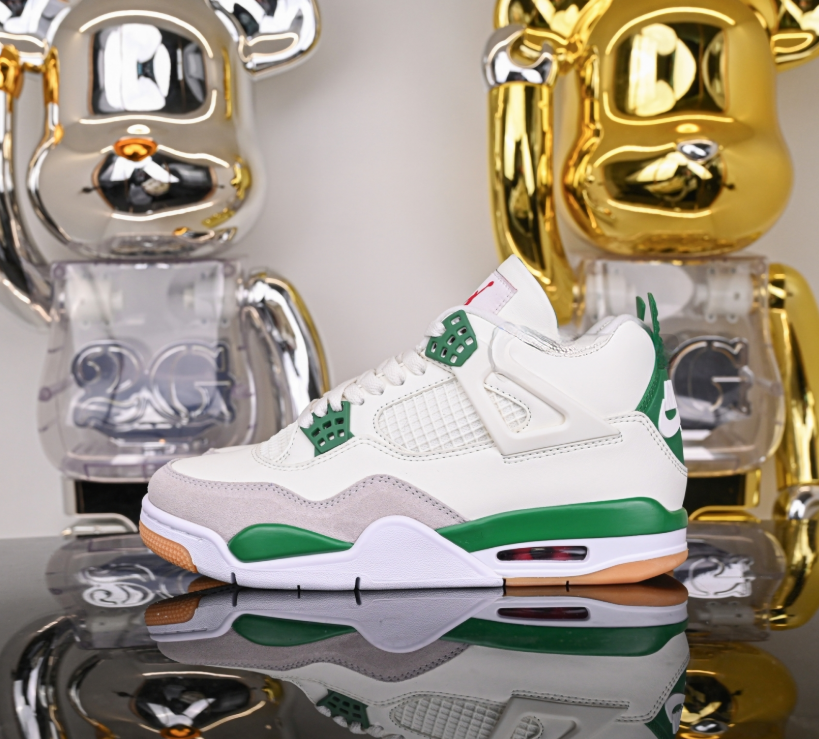 NIKE SB X AIR JORDAN 4 RETRO 'PINE GREEN' DR5415-103