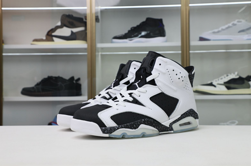 Air Jordan 6 Retro Oreo