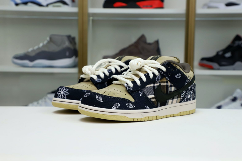 TRAVIS SCOTT X DUNK LOW PREMIUM QS SB 'CACTUS JACK'