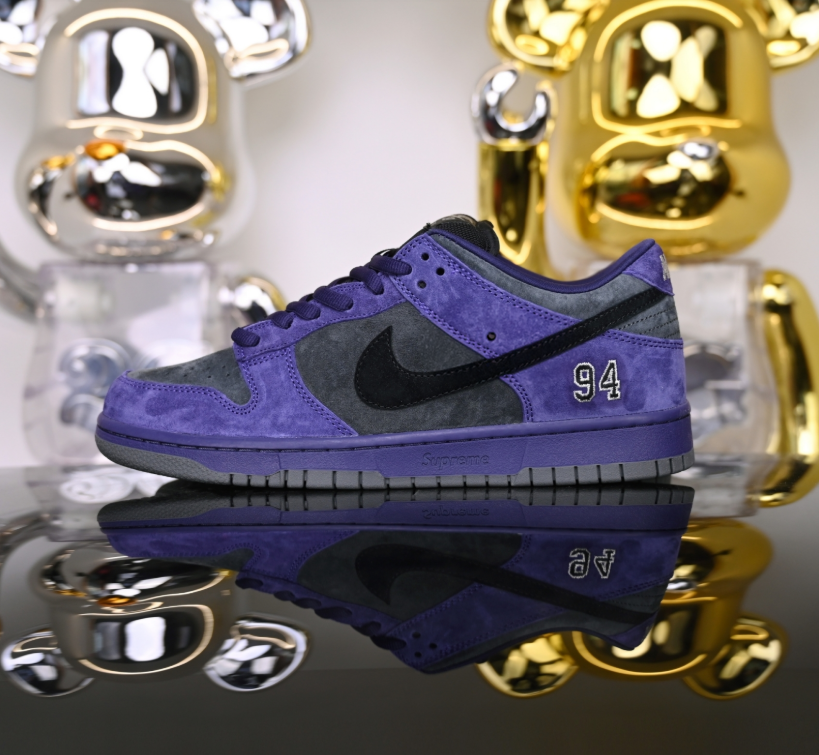 Supreme x Nike Dunk SB Dunk Low HQ8487-500