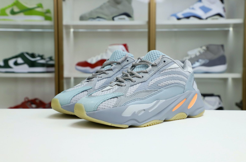 Yeezy boost 700 V2 "inertia"